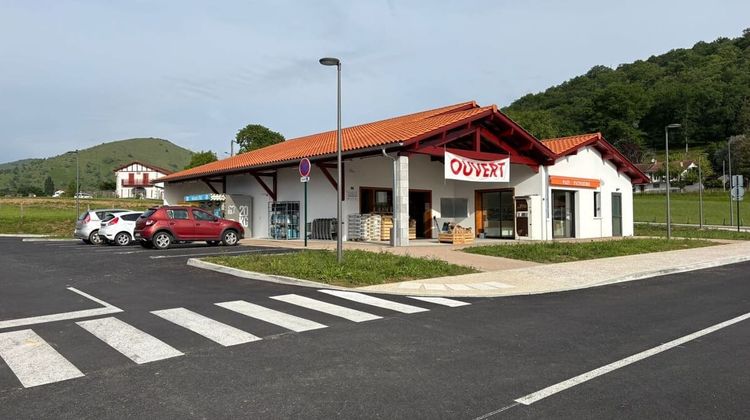 EXEMPLAIRE - À Larceveau-Arros-Cibits, des commerces relancent la vie